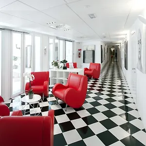 & Urban Padel Hotel apartamentowy